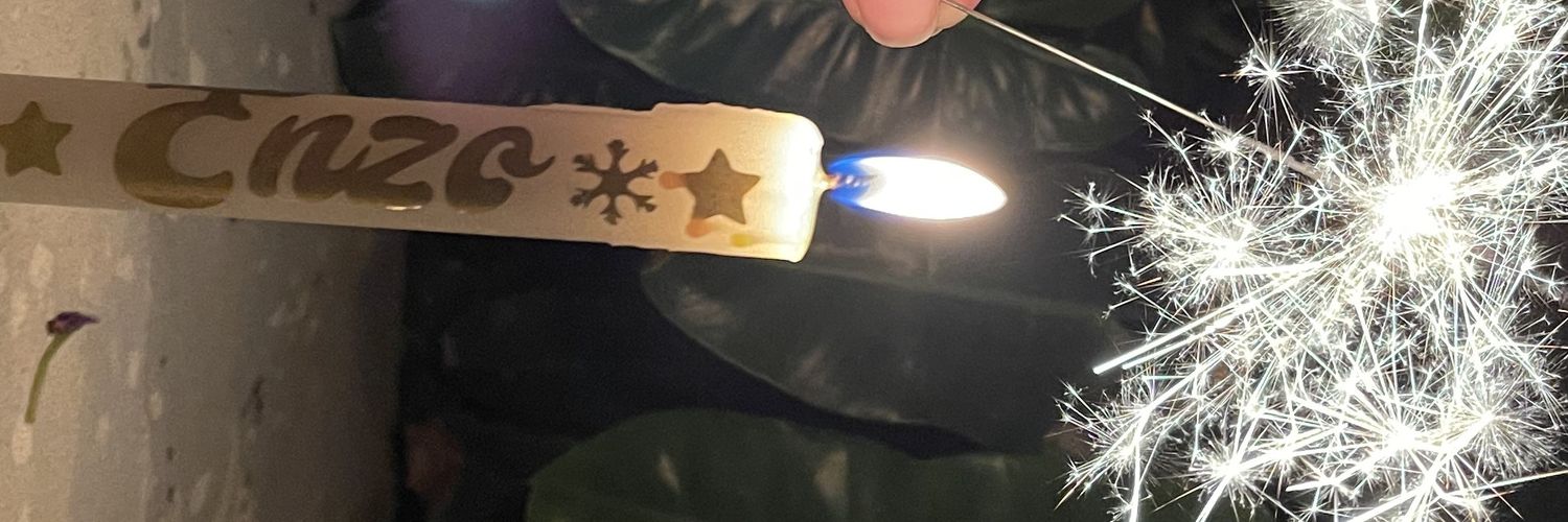 Arattza's profile banner image