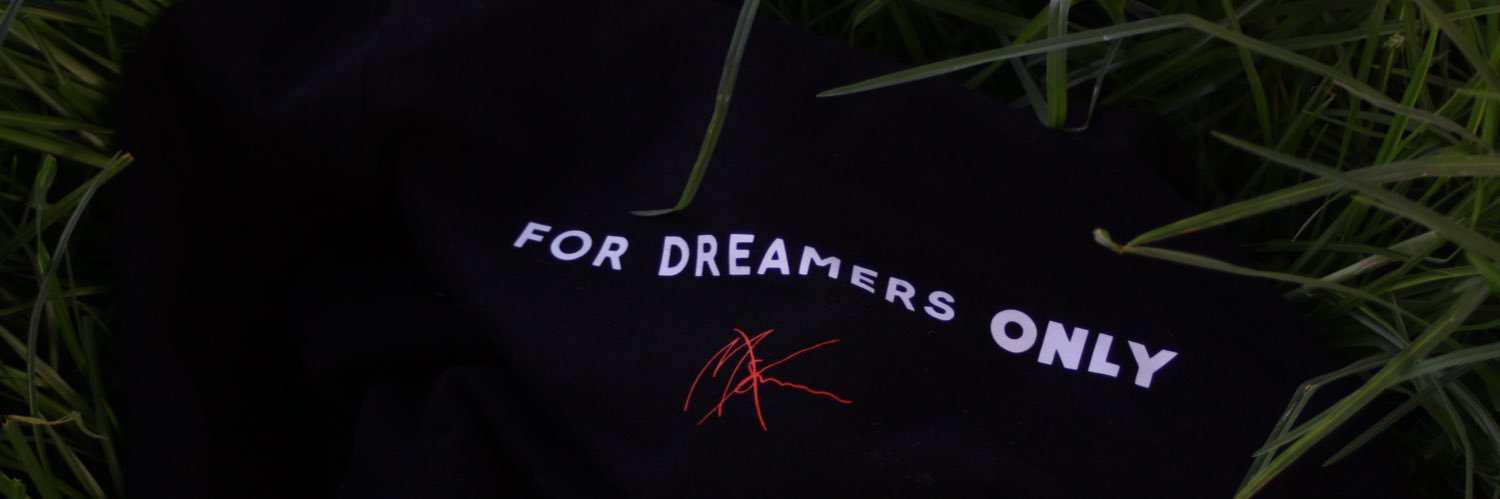 SMMRSZN's profile banner image