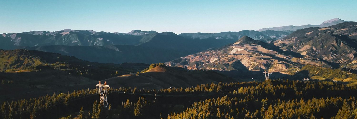 magicinternetmike 🌥️🔮 banner