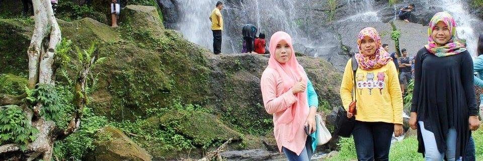 DiniChay's profile banner image