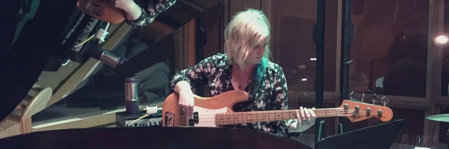 Shonna Tucker banner