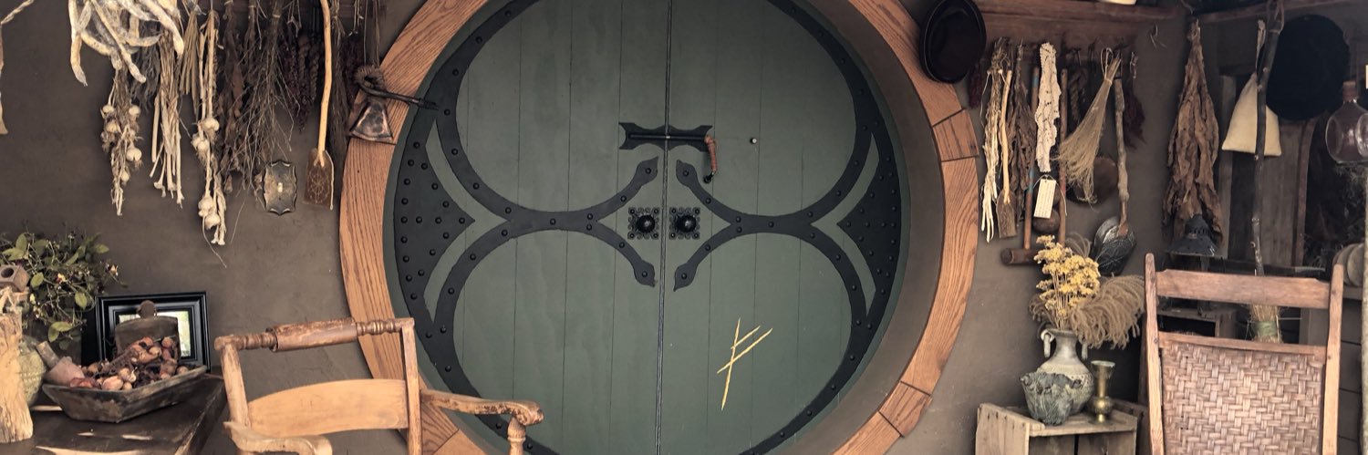 KC_C19's profile banner image
