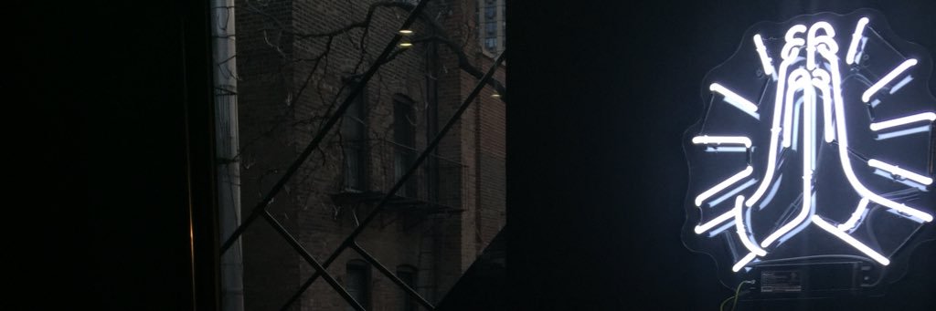 leonettae's profile banner image