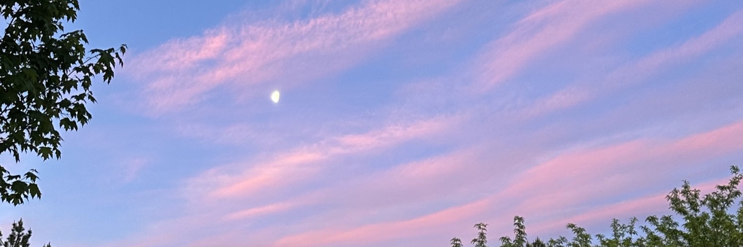 jadaheeere's profile banner image