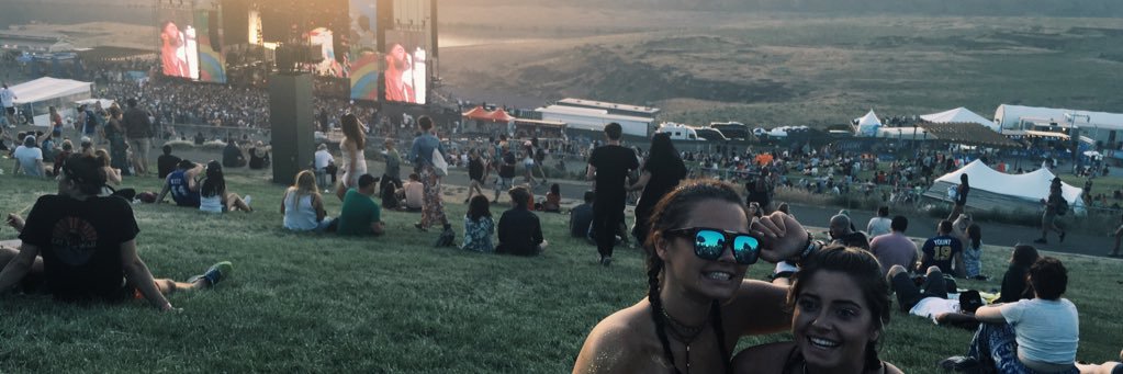 EllieManske's profile banner image