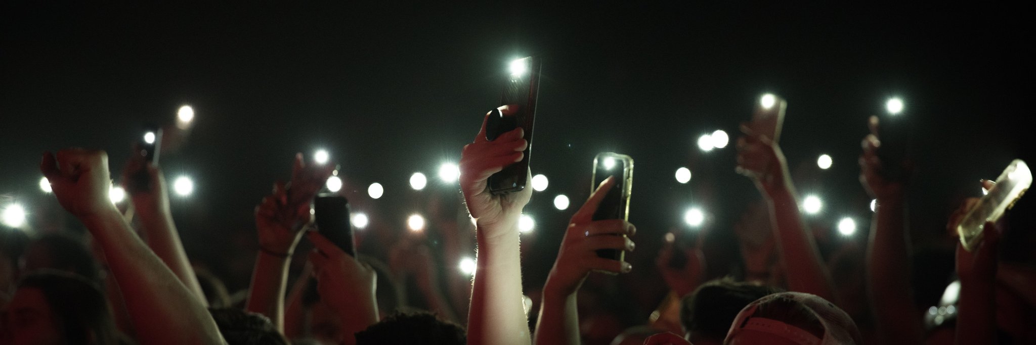 IG : @BRAND_NU00 banner