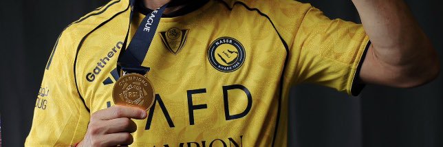 f_had_7's profile banner image