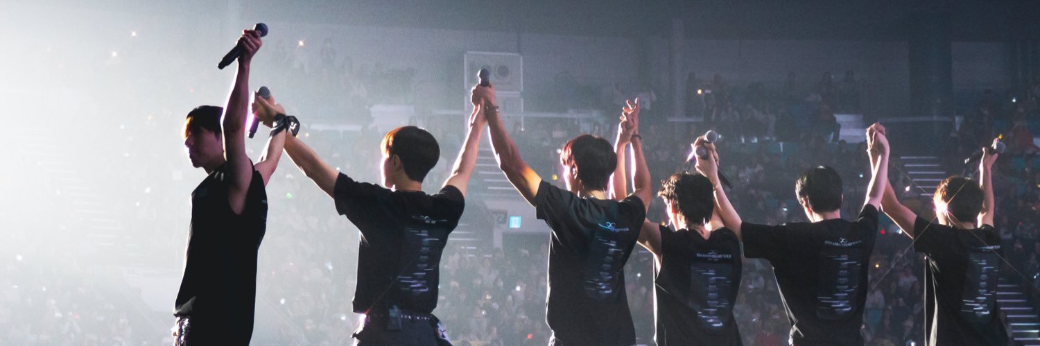 oohnase's profile banner image
