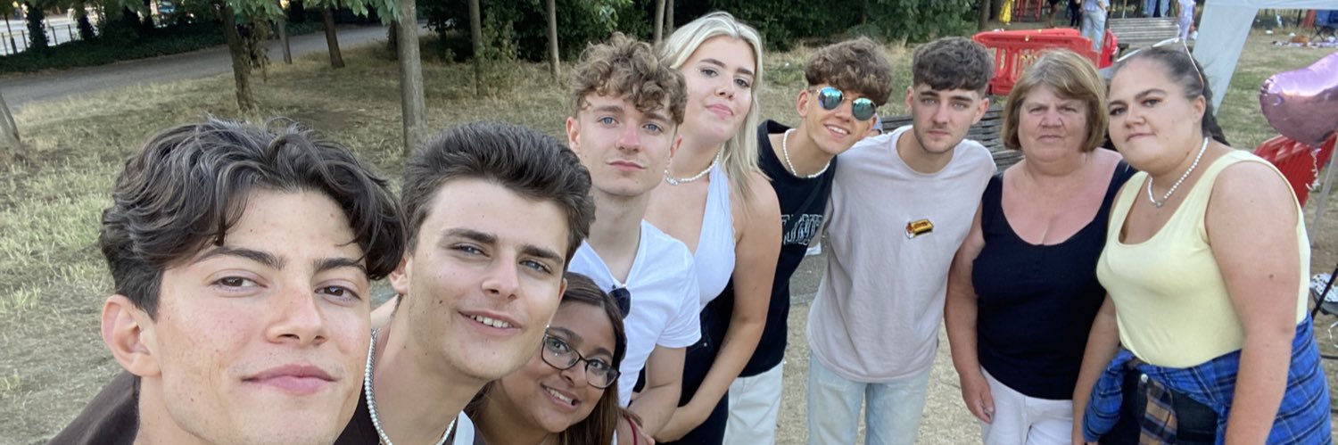 kyliesmith29's profile banner image