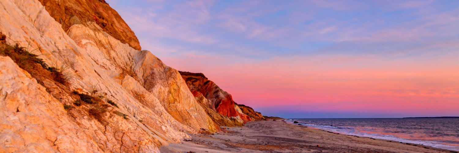 Visit Martha's Vineyard banner