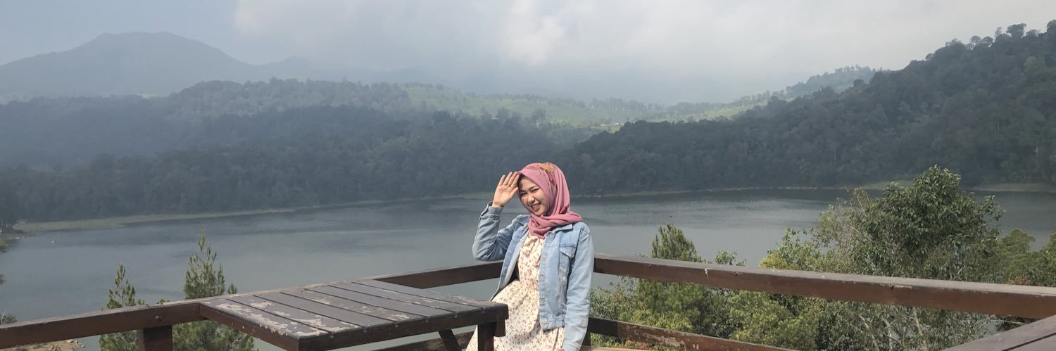 ekaadesi's profile banner image