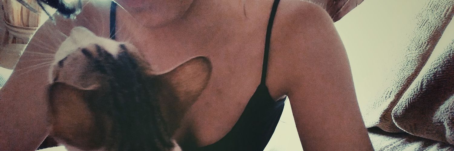 laura10597's profile banner image
