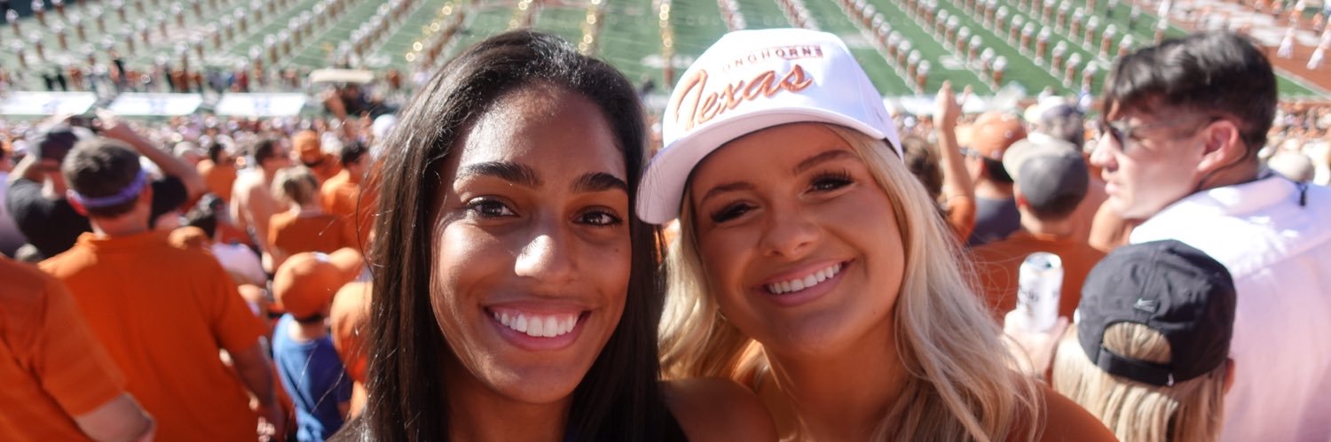 ChesneyElla's profile banner image