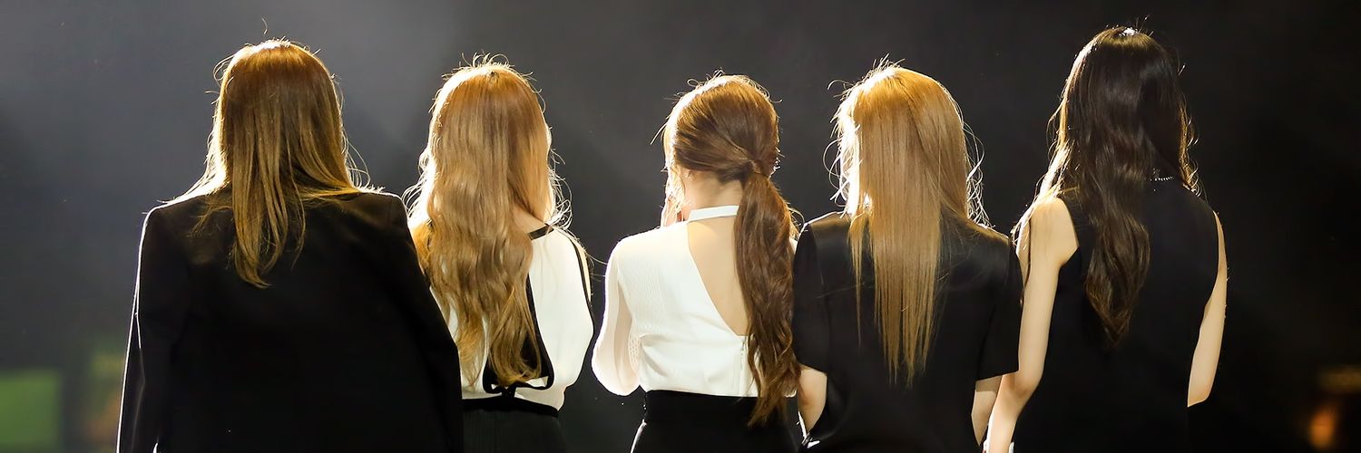 joyvlvtred's profile banner image
