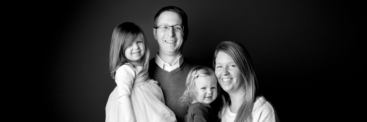 brettthenry's profile banner image