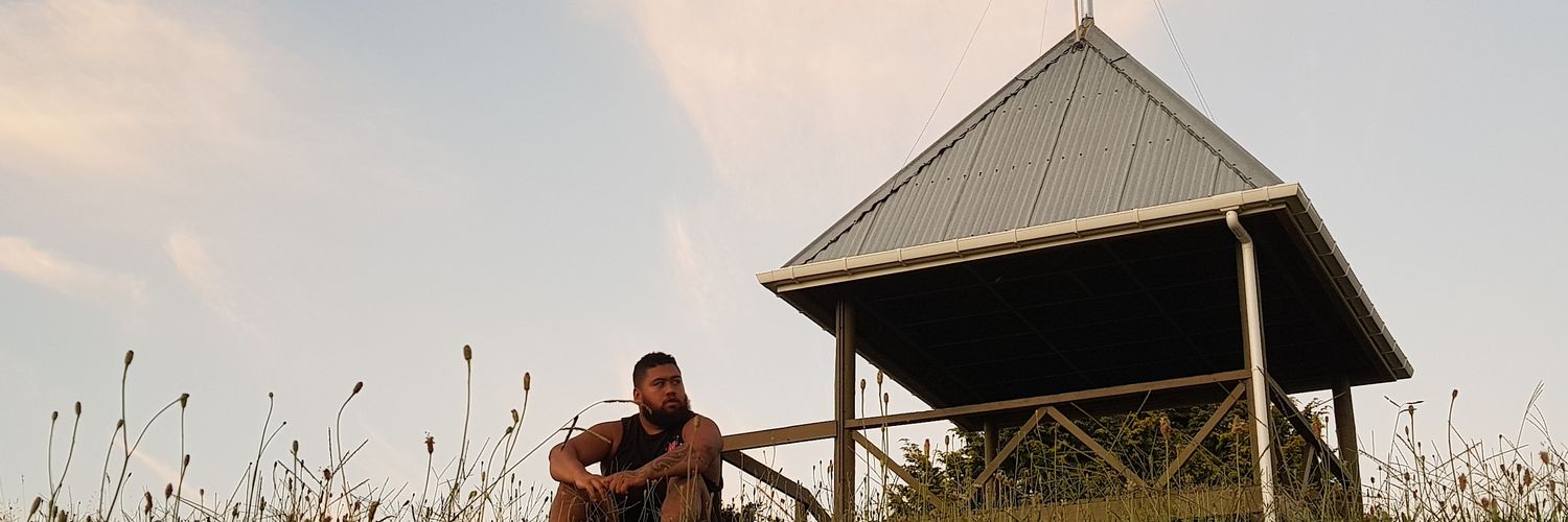 thecuzzyrah's profile banner image