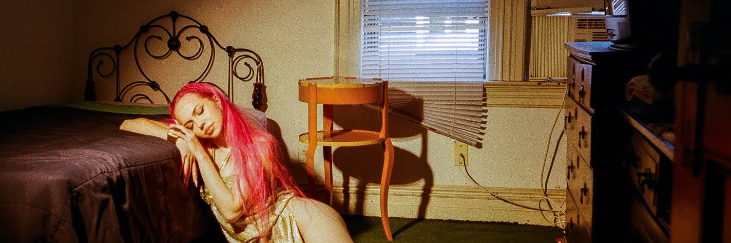 scarlet_somnia's profile banner image