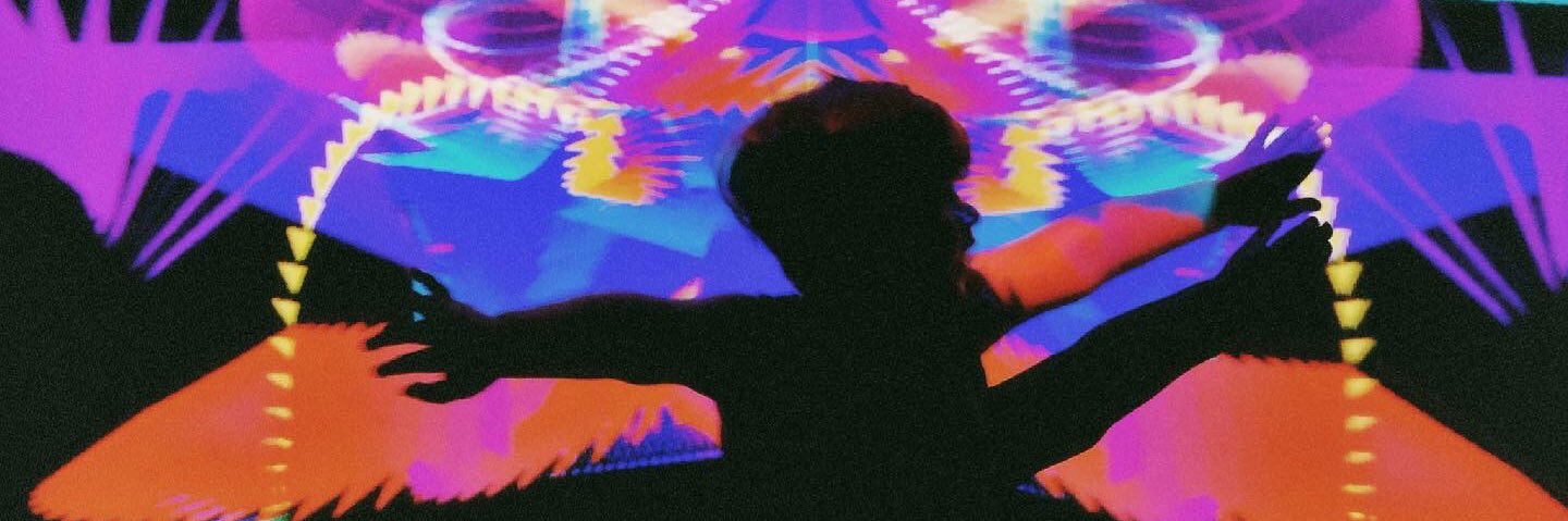 _ericalovee's profile banner image
