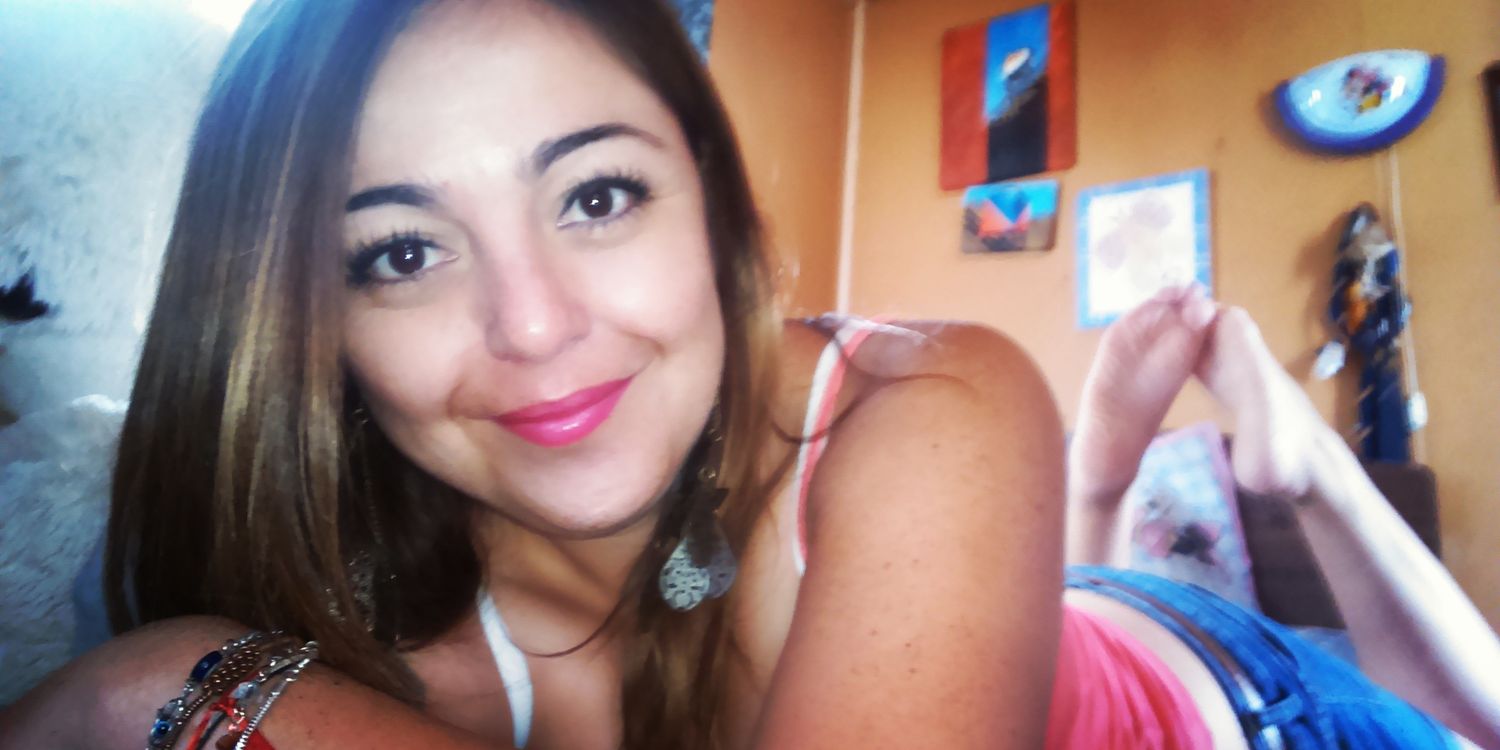 claudiazcorn's profile banner image