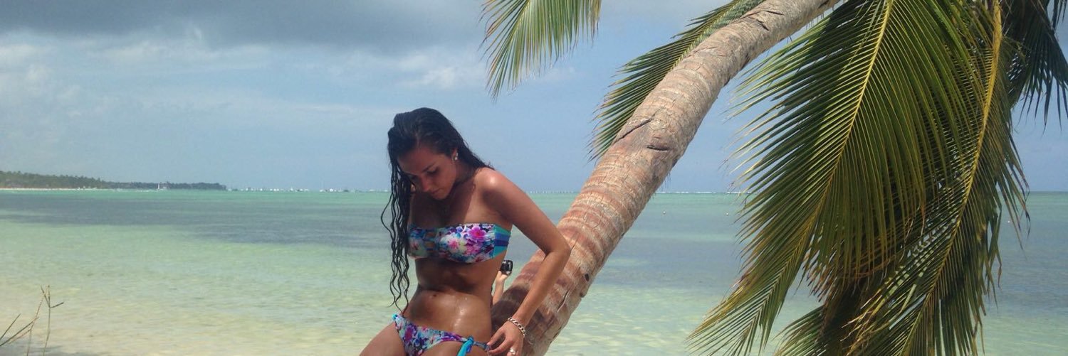 AngelaQCortes's profile banner image