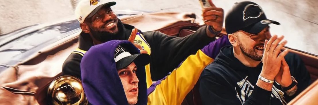 vakro_'s profile banner image