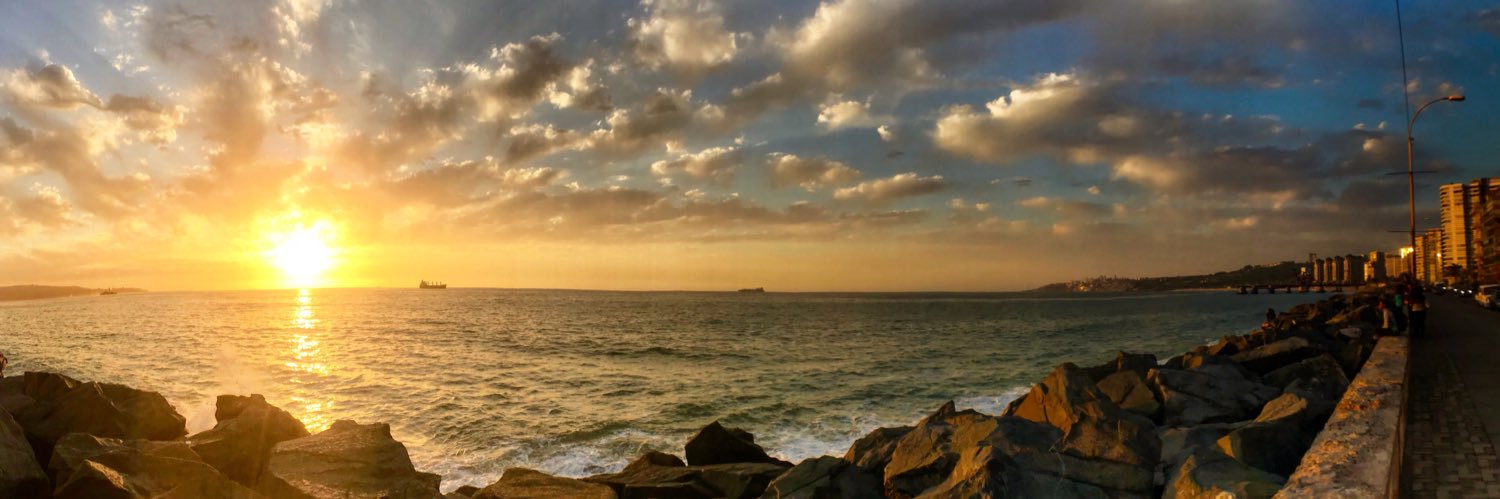 PalomaReategui's profile banner image