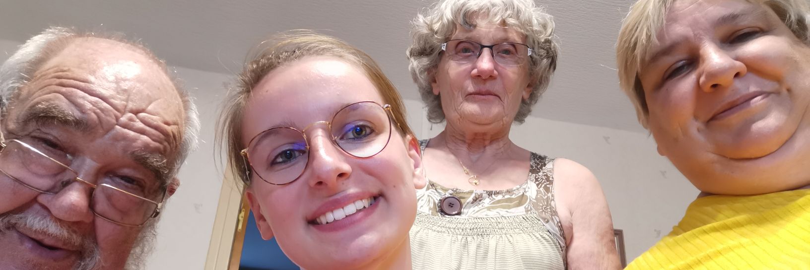manon_mousset's profile banner image