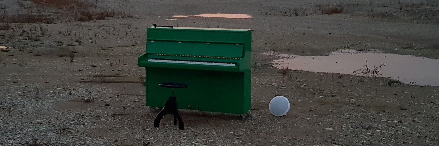 stefanaaron's profile banner image