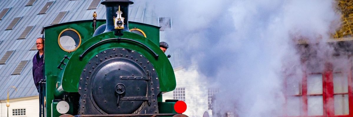 Late_Red's profile banner image