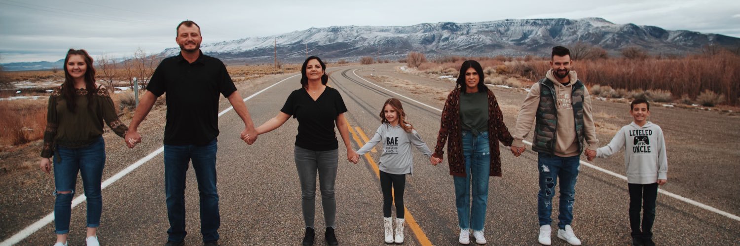 petersen_carlee's profile banner image
