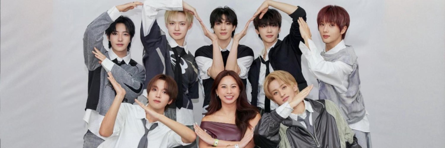 moira⁺⁸² banner