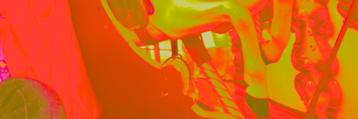 Desmond banner