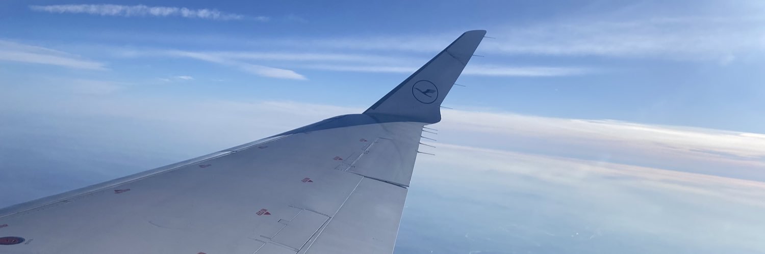 ViivaRiva's profile banner image