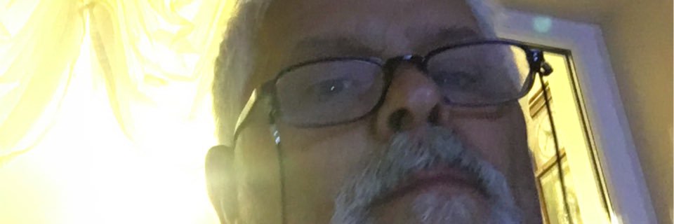 arifoztr's profile banner image