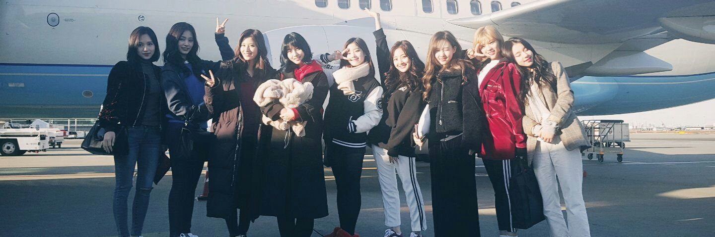 onetwothreesana's profile banner image