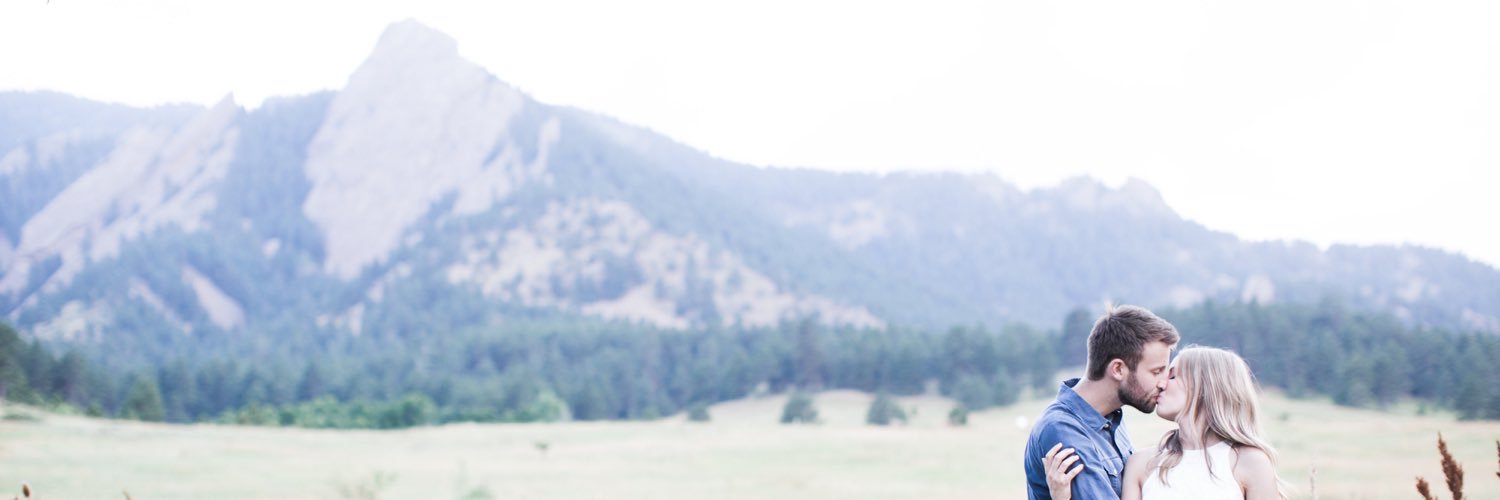em8811's profile banner image