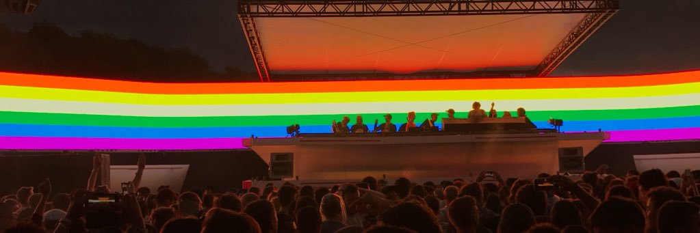 Chris S(t)weets banner