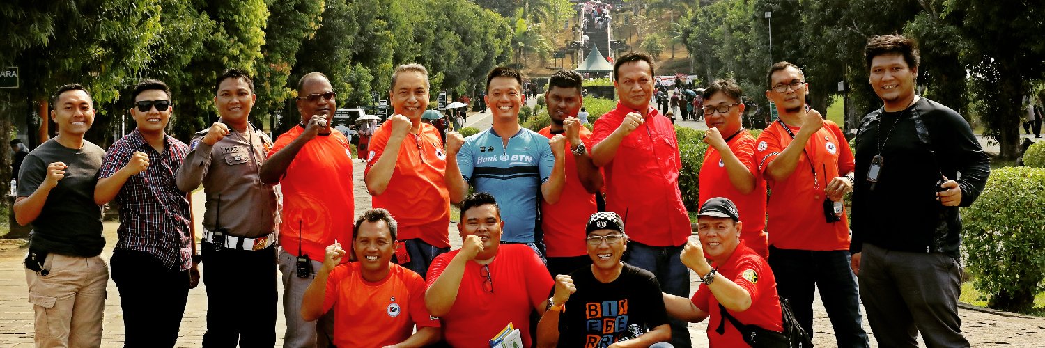 fkhr_rozi's profile banner image