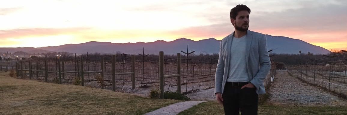 Toño Galván banner