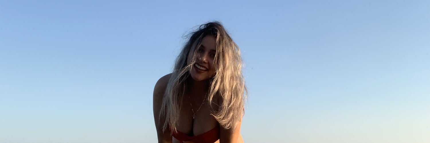 danielaandreww's profile banner image