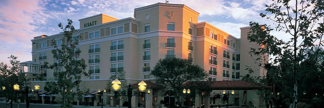 HyattRValencia's profile banner image