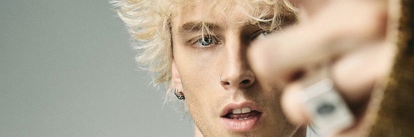 debbss__'s profile banner image