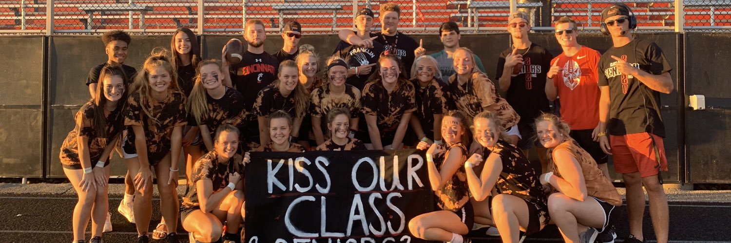 _madisonearles's profile banner image