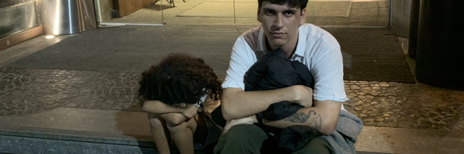 leooyzz's profile banner image
