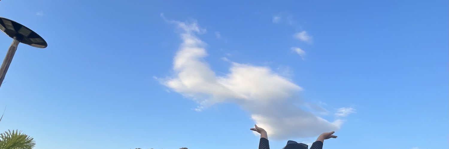 SutarthipP's profile banner image