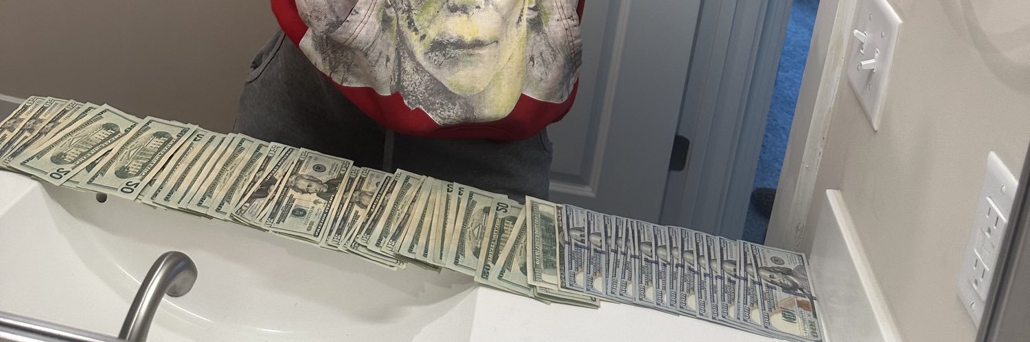 a sexy white gal 💋 banner