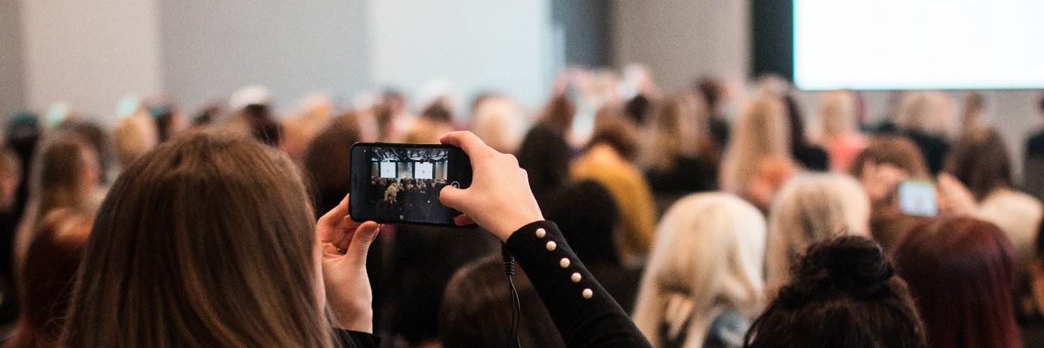 Molly Moodle 🍊 banner