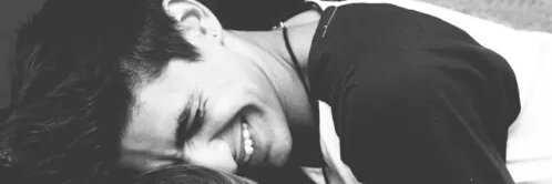 Noviarianiy's profile banner image