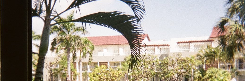 TAAAAAAYYYYLLOR's profile banner image