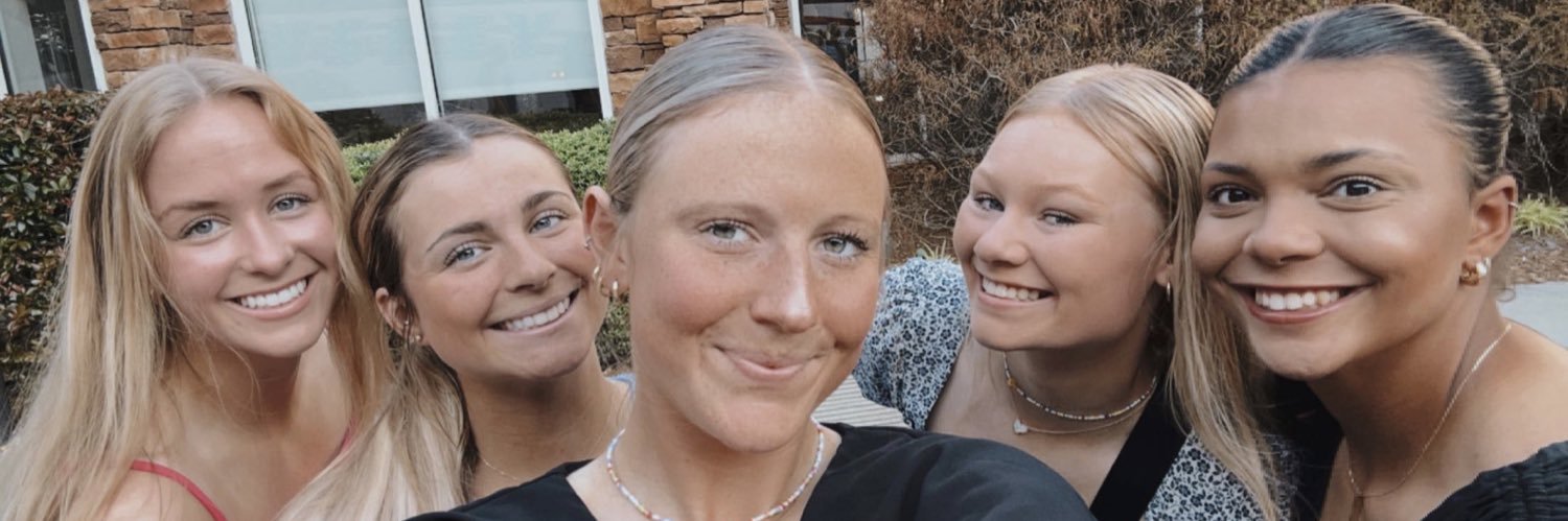 _marissapeek's profile banner image